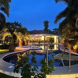 4* אתר נופש Alona Royal Palm