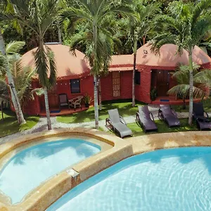 3* Resort Chocolate Hills